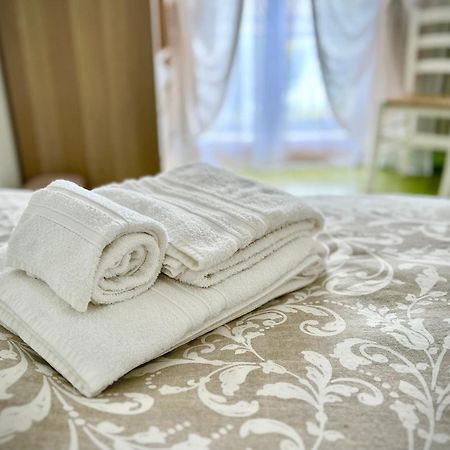 Bed&Breakfast Villa Lorena Forte dei Marmi Exterior photo