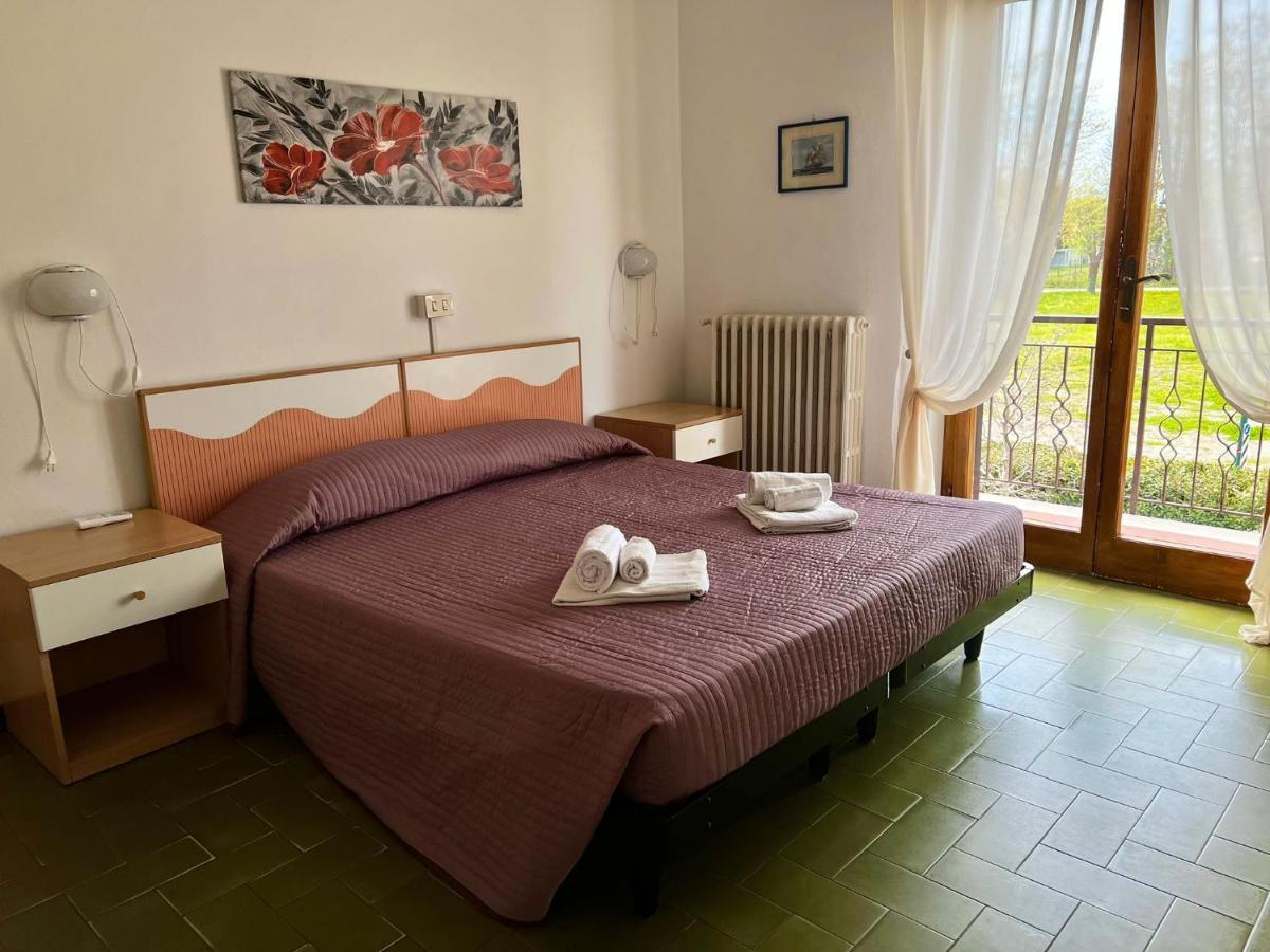 Bed&Breakfast Villa Lorena Forte dei Marmi Exterior photo